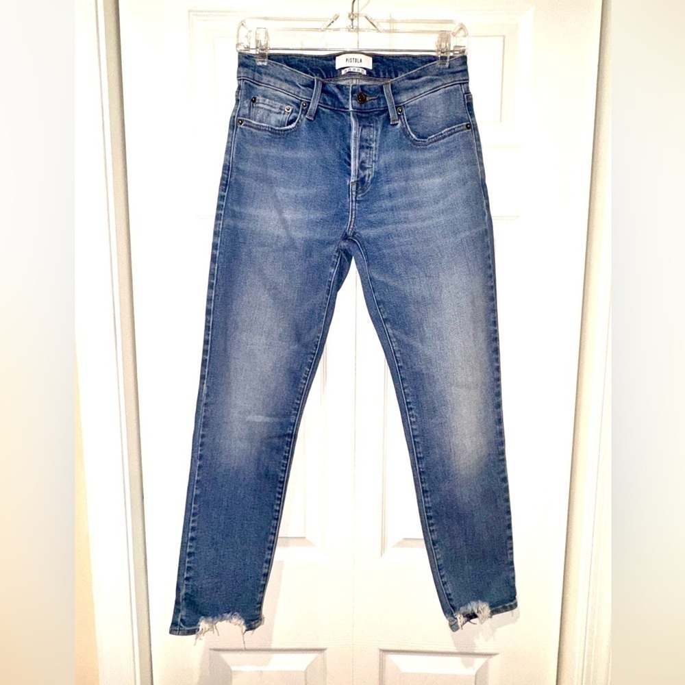 Pistola Straight Leg Jeans – Medium Chewed Raw Hem Size 26. EUC